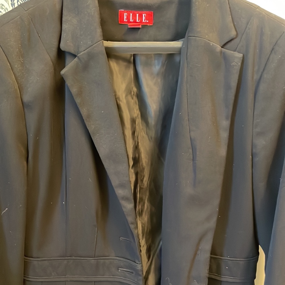 Elle blazer from kohls. Size 10…only work about 5 times.